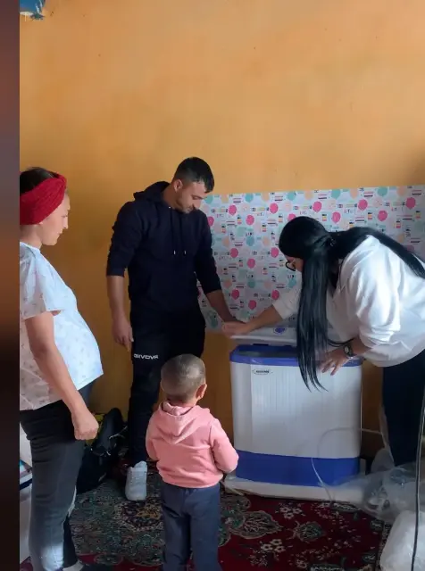 Asociația Fecioara Maria, Regina Săracilor — Un ajutor concret pentru familiile nevoiașe – Mașini de spălat în valoare de 10.000 lei — poza 11
